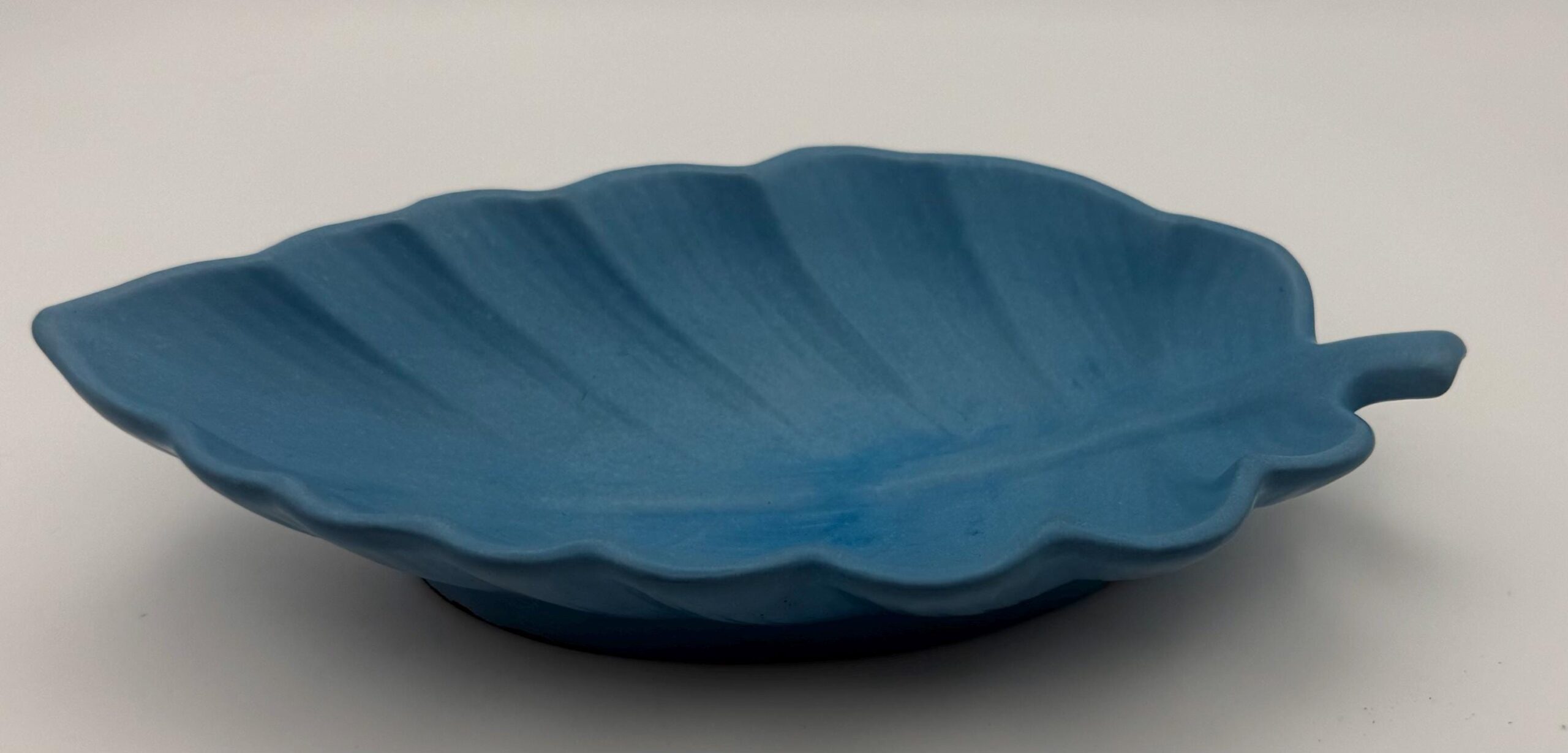 Cement Leaf Tray – Handmade Concrete Catchall, Jewelry Dish, Trinket Holder, Modern Home & Bath Decor - Image 2