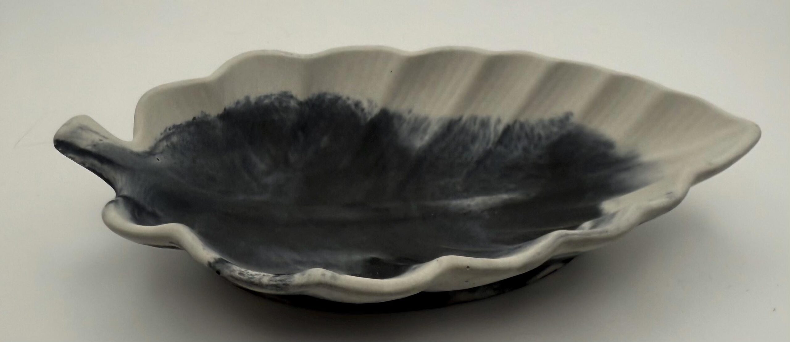 Cement Leaf Tray – Handmade Concrete Catchall, Jewelry Dish, Trinket Holder, Modern Home & Bath Decor